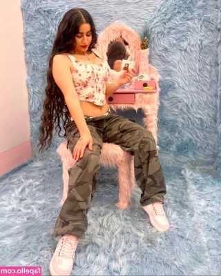 malek_04 [ malek-04 ] - If I offered a free written genital rating to everybody who subs to