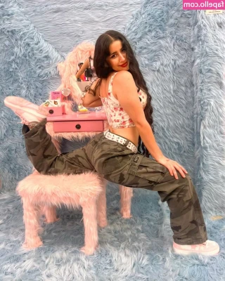 malek_04 [ malek-04 ] - Singlet, belly and weight in.