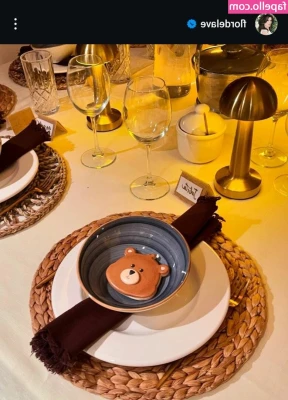 Flor De La V [ flor-de-la-v ] - New shorts better than gray sweat pants lol thx babe for snappin the