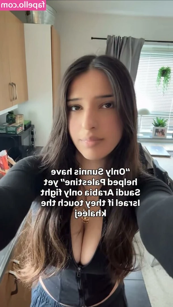 Elysandra Ali Sadun [ elysandra-ali-sadun ] - It s titty Tuesday  And that means this hot pink demon gets to play