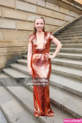 Anna Lapwood [ anna-lapwood ] - ✨GIRLFRIEND EXPERIENCE  ✨CUSTOM CONTENT ✨VIP ONLY LIVES