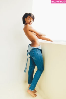 Cierra Vegas [ cierra-vegas-1 ] - Johnny Sins really took control!! He made me cum so bad💦