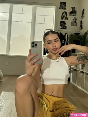 Tsunadaye - 🚨❗New Threesome Video Dropping In a Few Hours❗🚨ft.