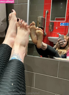 sweetyfeetys_03 [ sweetyfeetys-03-2 ] - Hi Baby