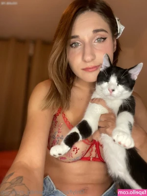 Bamby_Eyes [ bamby-eyes ] - Sext1ngCouple       Video