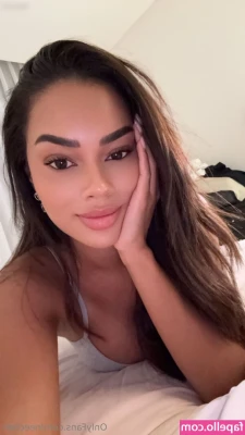 Neechen - I'm going to miss winter and Christmas time with my fav elf on the