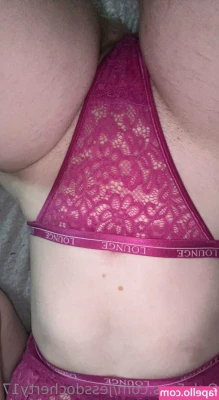 Jess Docherty [ jess-docherty ] - Sunday morning gym sesh