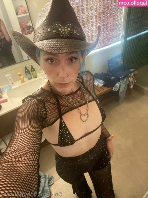 Taylor Rose [ taylor-rose ] - playing with myself tonight😊😇