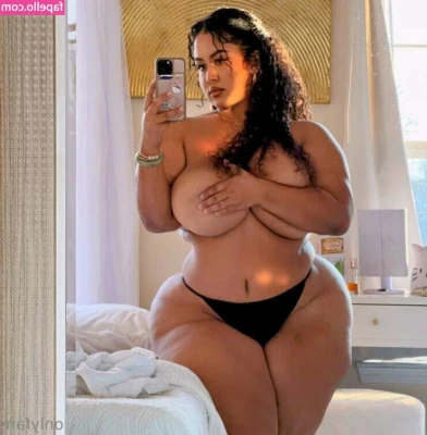 uilanibabe - I try not to be distracting  but it comes natural   notsorry