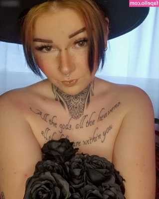 Jilly Vanilly [ jilly-vanilly ] - I’m always the horniest in the tub hehe😏 Come see me more of me