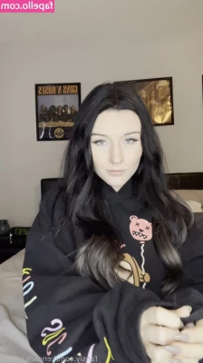 Kendall Karnival [ kendall-karnival-1 ] - Cock ratings are $25 now for a 5 min or $15 for a 2 min video xx