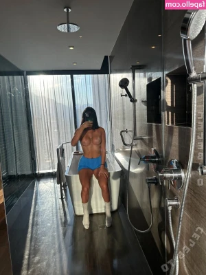 peytenxo [ peytenxo-5 ] - Hi 🥰💗 here is my ass and some serious side titty 😈😇 if