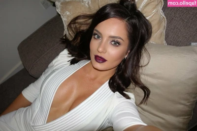 Chloe Morello [ chloe-morello ] - Early titty Tuesday! 🥰 What would you do to them first? Kiss…