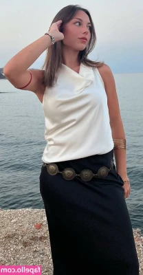 Elena Moya [ elena-moya ] - good morning daddy     a bunny woke up and wishes you a beautiful