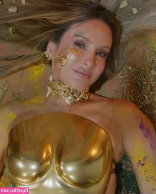 Claudia Leitte [ claudia-leitte ] - You + Me = ???  What is the right answer? hehe 😈