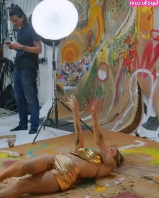 Claudia Leitte [ claudia-leitte ] - I recorded some snaps on the shower ☺️💦