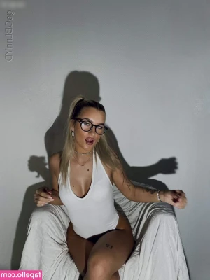 Kim.Lxv [ kim-lxv ] - just added a TON of new stuff to my amazon wishlist 🥰whatever you