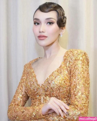 Ayu Ting Ting [ ayu-ting-ting ] - My full clip for sale on my sites, "Two Thick Asses Smother in