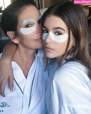 Kai Gerber [ kai-gerber ] - Curves perfection