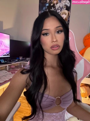 lilnatnat_ [ lilnatnat ] - Taking a shower  But someone was spying me  Well  I let him in  