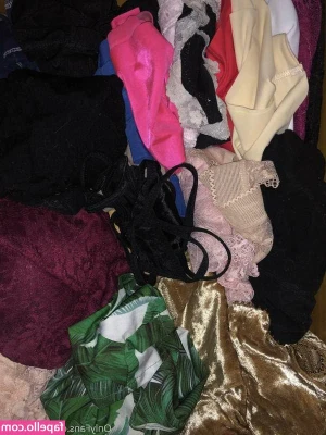 Sara June [ sara-june ] - Mitt lilla förspel innan myset   min fina body som löar av sig