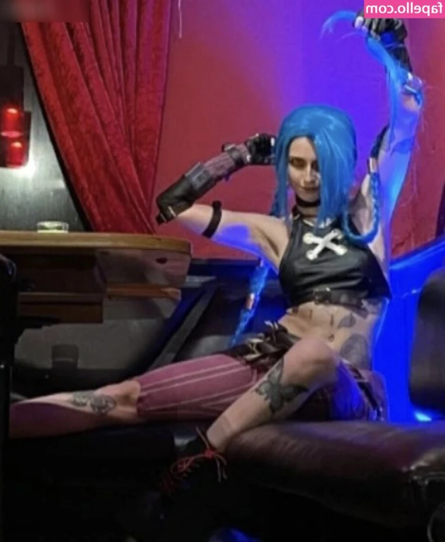 Kira Chanside [ kira-chanside ] - I love how this doesn t hide a thing