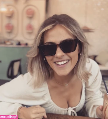 Sarah Mangione [ sarah-mangione ] - Somebody needs to come and fuck me today... I’m in serious need of