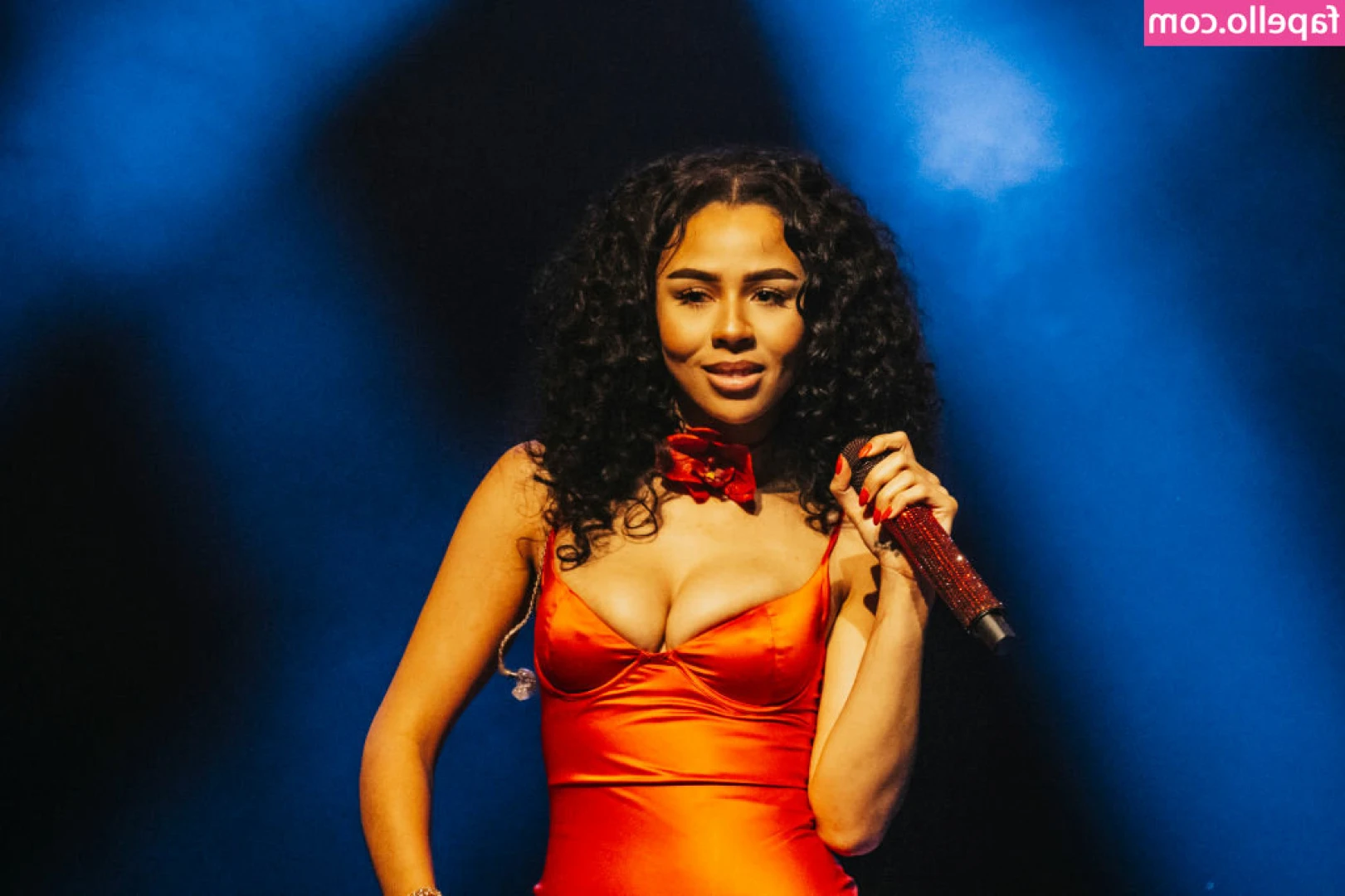 mariahthescientist - Grab me by the waist and slide your hard cock in me