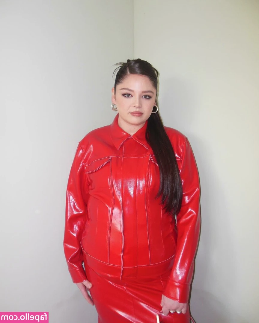 Megan Stalter [ megan-stalter ] - I m so fucking horny tonight  I just want someone to come over and