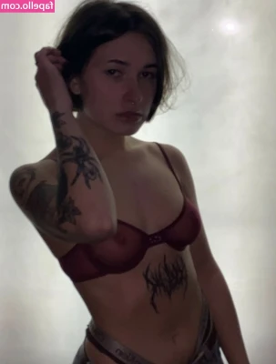 yadissya - Spending some time out by the fire  We decided to have a little fun 