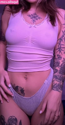 yadissya - Wiggle my pussy wet  If you want to see uncensored photos  subscribe