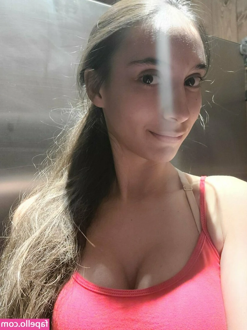 alex_mierzwinski22 [ alex-mierzwinski22 ] - You like the creampie he left? 💋😜🫶🏾