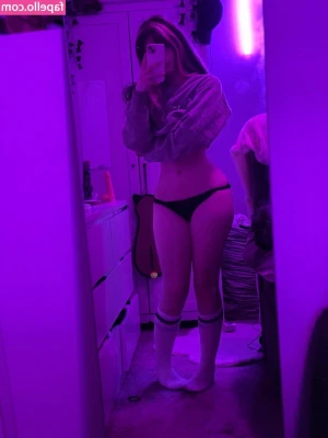 luviyumi [ luviyumi-2 ] - LET'S PLAY today daddy 🥵 ...unlock in the dm's to play with my