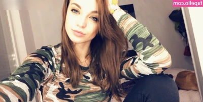 Zauberpony - I m looking for a boss to be his secretary