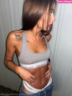 Sexyjooo - What would you guys like to see me post more of here on Onlyfans? 📸