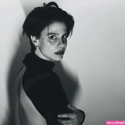 Stephanie Lourenço [ stephanie-lourenc-o ] - Soaking wet riding my favorite dildo 💦🍆