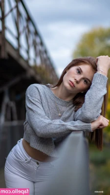 anoukjhn - I invited him up while my boyfriend was busy    amp  he slipped me