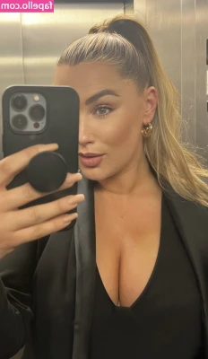 Laura Augustin [ laura-augustin ] - Can you help me out of this