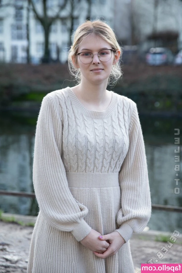 Ally03 - Tushy Tuesdays are 🔥 Spankable?