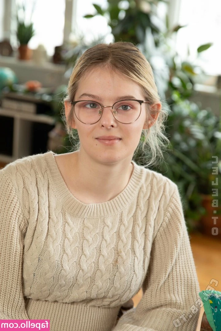 Ally03 - I think I really need to drop something in ur dms tomorrow cuz u guys