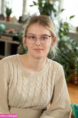 Ally03 - I think I really need to drop something in ur dms tomorrow cuz u guys