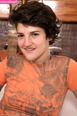 Tatiana Giral [ tatiana-giral ] - who wants semen rain? 💦💦😈