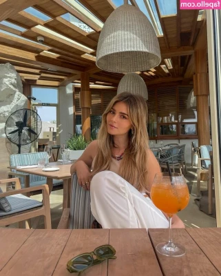 Jessy Hartel [ jessy-hartel ] - Moments of delight✨