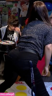 FreakinMagical - Slide into my DMs for more!