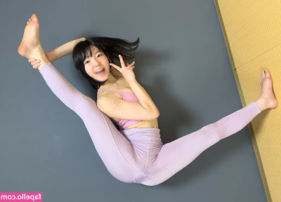 haruharu999 - Gave my asshole a bit of a stretch today while filming a custom vid