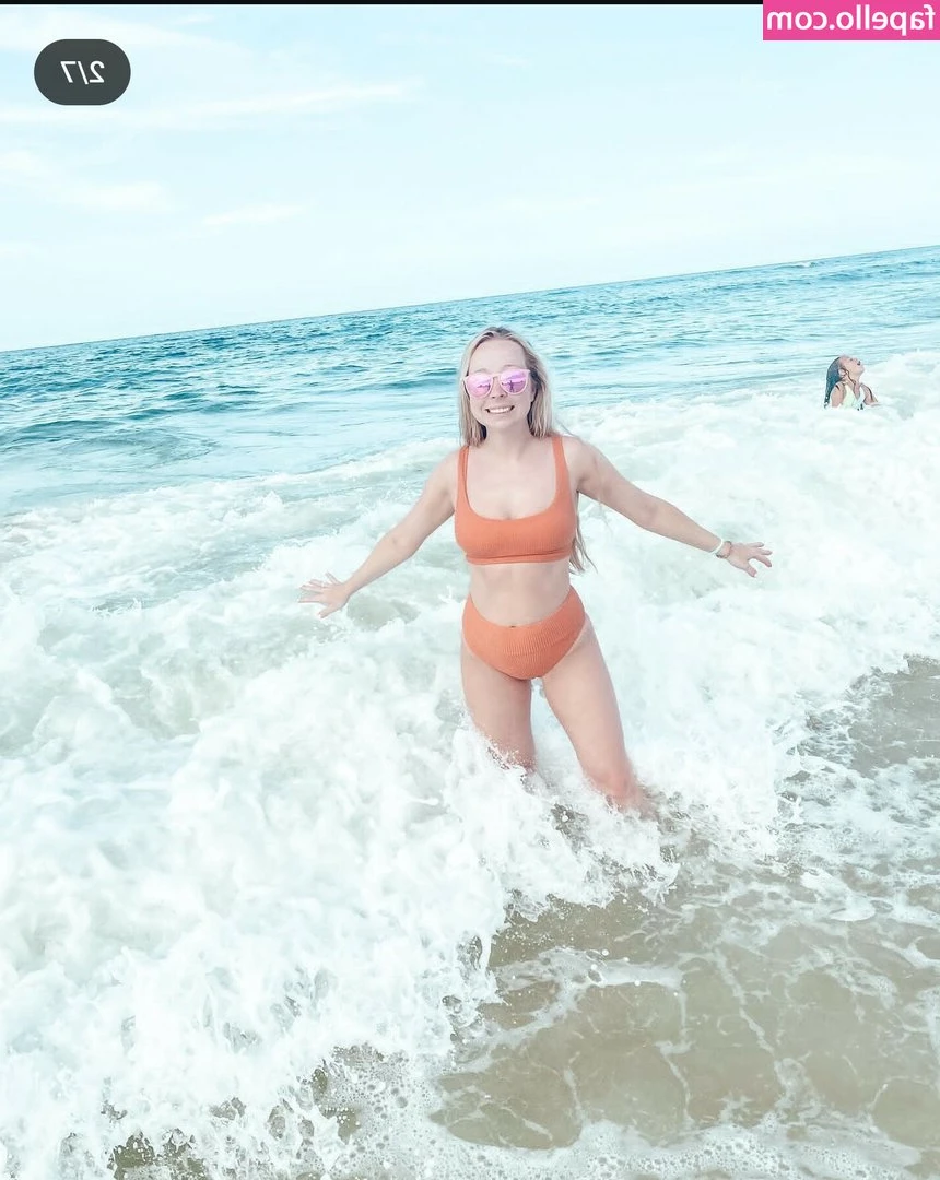 Kaylee Dudley [ kaylee-dudley ] - Catholic Whore Part 1