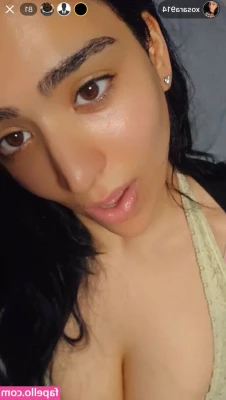 xosara914 - Daddy likes it when I try on different looks and show him 😏?