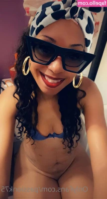 Kpassion - BRAND NEW 🦶🏼 & 😻 PLAY 🤭 CUM WATCH ME WORK THESE FEET