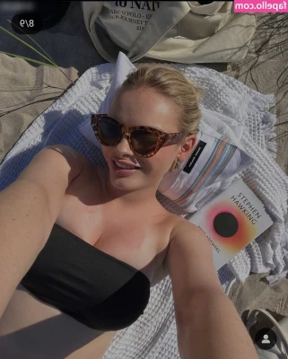 Julemariep - Being naughty with my friend @kiffafeet @goddesskiffa! BTW she has