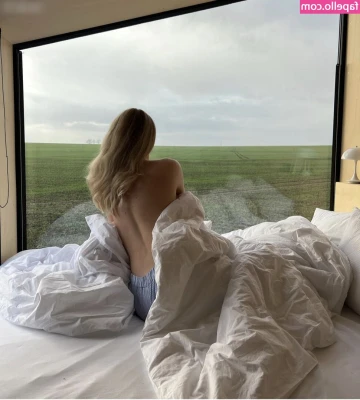 Julemariep - naked yoga 😈🔥🍆🍆🍆  shot by @karrde_pl 🔞